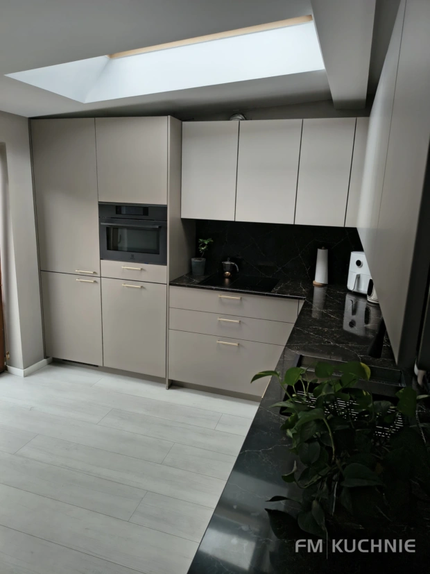 Kuchnia na wymiar Nobilia Senso Machiato Premium Softline Piaskowy mat g16101