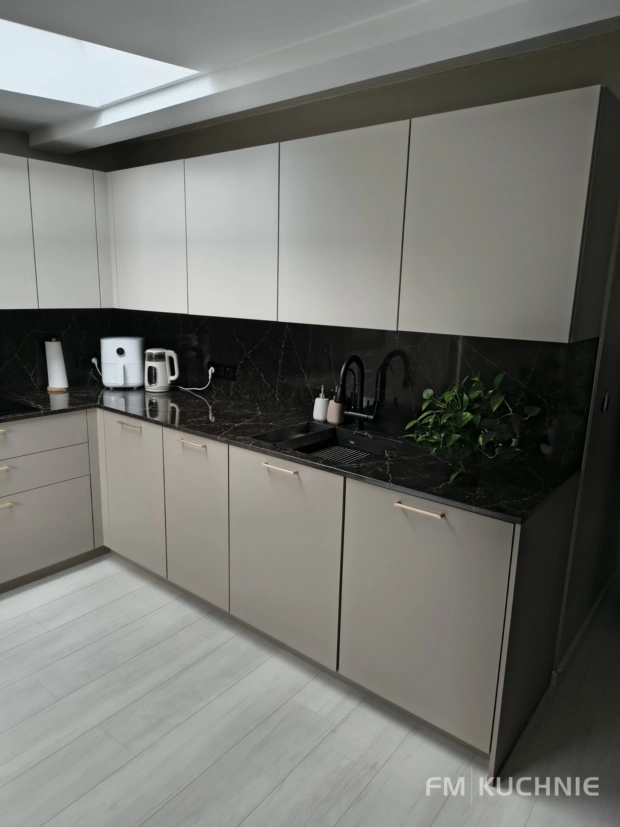 Kuchnia na wymiar Nobilia Senso Machiato Premium Softline Piaskowy mat g16105